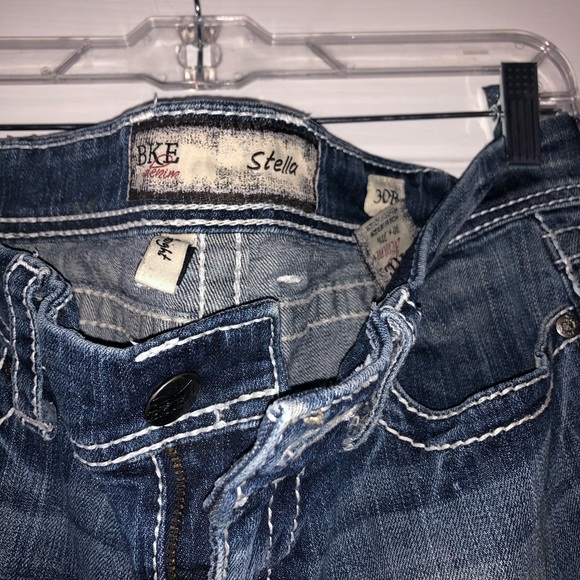 Distresses Denim jeans - Picture 3 of 4